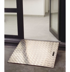 Aluminum Access Ramp - Perfect for Sidewalks and Elevation Changes
