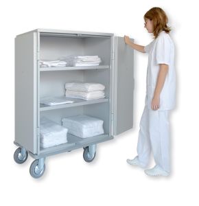 Cupboard truck with 2 shelves